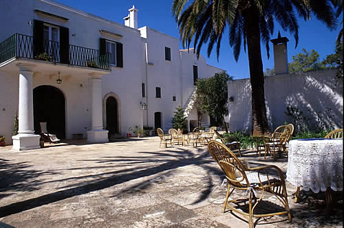 Masseria il Frantoio, cortile interno